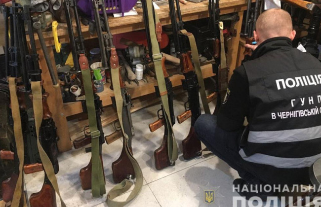 Стало известно, сколько оружия задекларировали украинцы с начала 2025 года