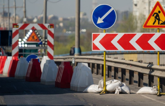 На мосту через Десенку в Киеве снова меняют схему движения: в КГГА обнародовали график