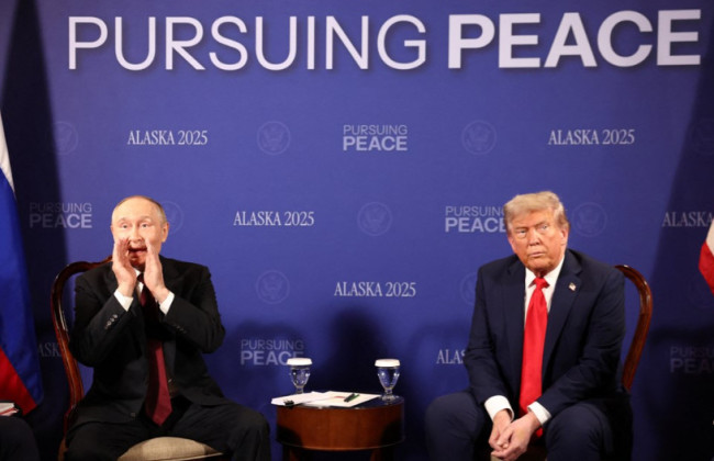 Переговоры Трампа и Путина начались на Аляске, видео