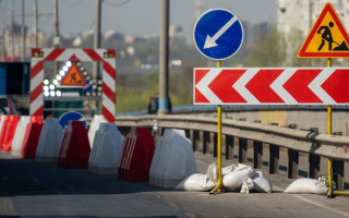 На мосту через Десенку в Киеве снова меняют схему движения: в КГГА обнародовали график