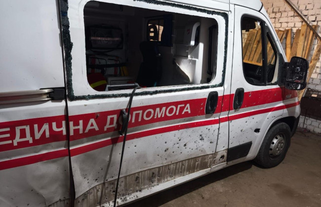 Виїзд медичних бригад у зону активних чи можливих бойових дій будуть оплачувати за новими коефіцієнтами