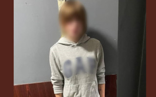 В Киеве женщина спровоцировала конфликт с соседкой и едва не зарезала ее