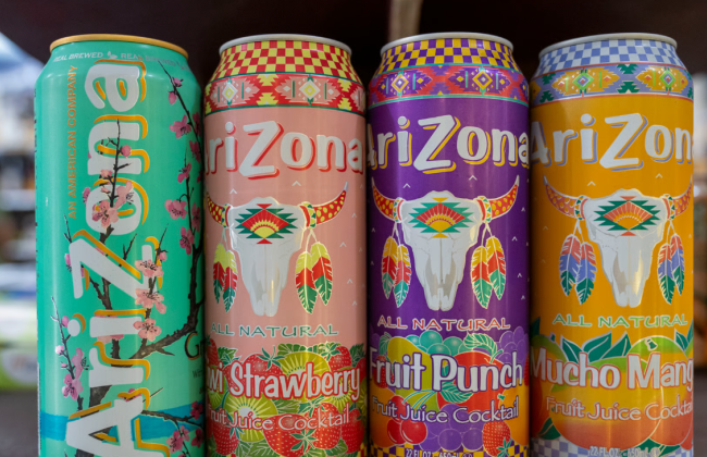 Мужчина годами покупал напитки Arizona, а затем подал в суд из-за «ложной рекламы о натуральности» — и проиграл