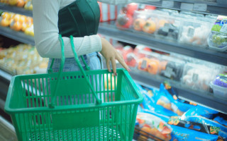 В Україні зафіксували незначне зниження споживчих цін у липні, але вони вищі, ніж торік