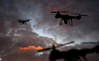 Зеленский ввел в действие санкции против производителей дронов с ИИ и их поставщиков