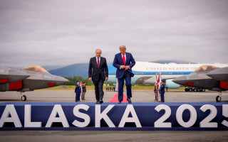 Трамп хочет провести трехсторонний саммит с Зеленским и Путиным уже 22 августа — Axios