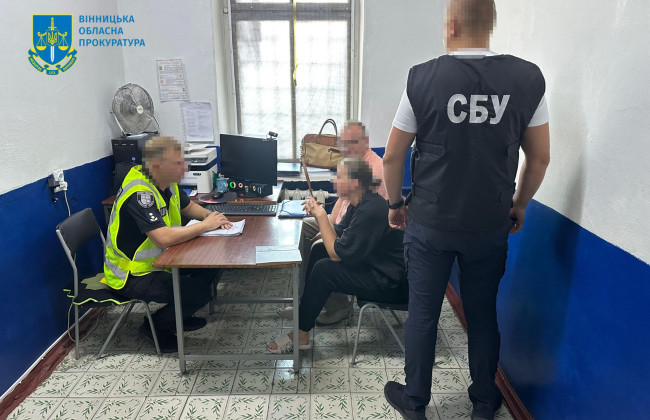 В Виннице разоблачили главу благотворительного фонда, которая вместе с сообщником продавала гуманитарные авто для ВСУ