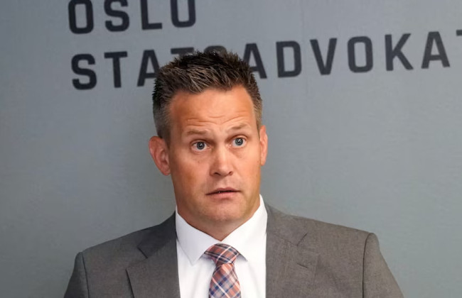 Син кронпринцеси Норвегії Маріус Хойбі звинувачується у побиттях та насильстві