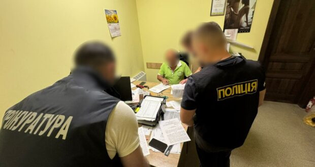 Збитки 1,3 млн: на Рівненщині оголосили підозру керівнику комунального підприємства, який завищував вартість вивезеного сміття