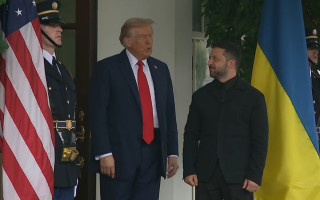 Зеленский прибыл в Белый дом для переговоров с Трампом, видео