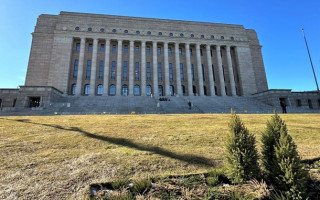 У будівлі парламенту Фінляндії сталося самогубство