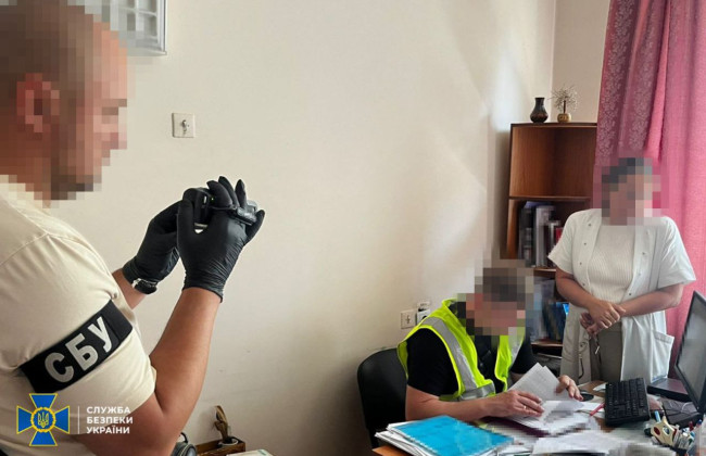 В Киеве накрыли схему продажи поддельных медсправок – изъято более 17 млн гривен
