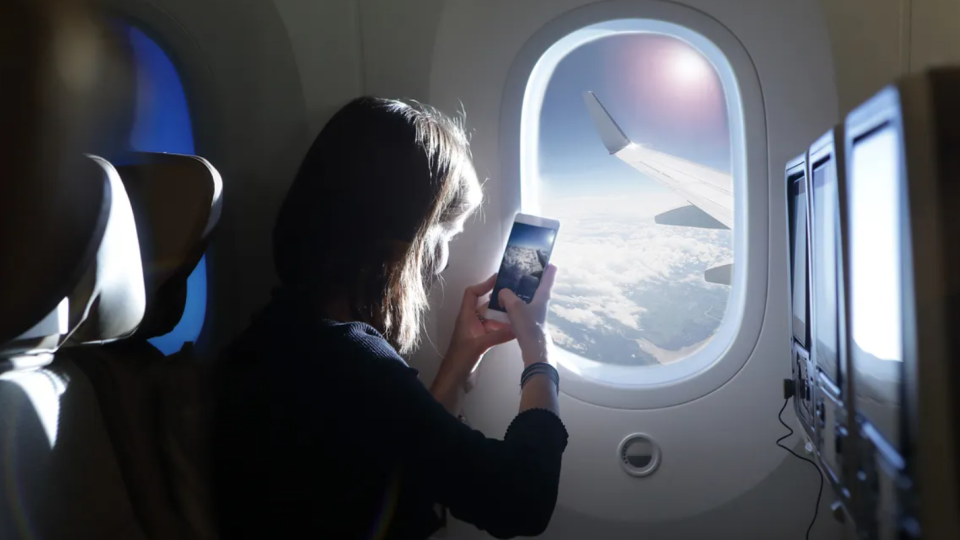 В США пассажиры подали иски против авиакомпаний Delta и United из-за «мест у окна» без окон