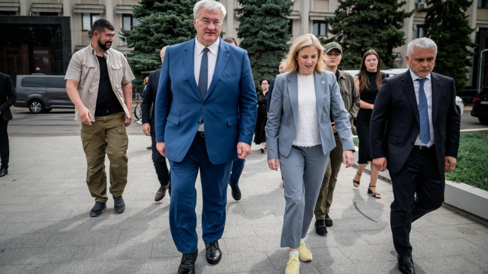 Міністерка закордонних справ Австрії прибула до Одеси