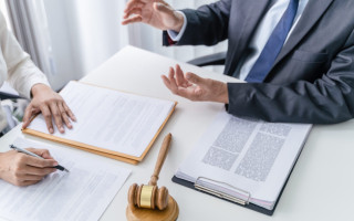 Апелляционный суд уменьшил сумму взыскания из-за несогласованных условий кредита — детали дела