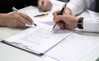 Верховна Рада прийняла закон щодо порядку зупинення колективного договору за ініціативою роботодавця