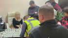 В Каменце-Подольском адвокат требовала $8 тысяч за помощь в пересечении границы — ее будут судить