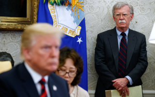 У колишнього радника Трампа з нацбезпеки Джона Болтона пройшли обшуки — розслідування стосується секретних документів