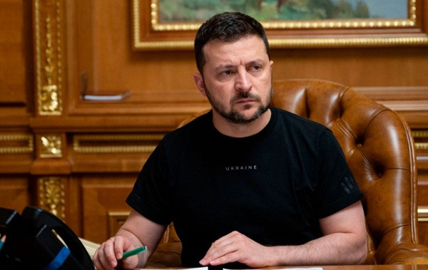 Зеленский в разговоре с президентом ЮАР Рамафосой повторил готовность к встрече с Путиным в любом формате