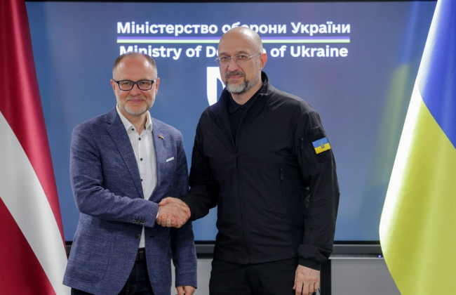 Шмыгаль и Спрудс обсудили военную помощь Латвии и потребности ВСУ на фронте