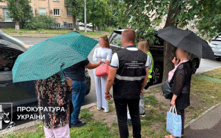 Директорка київського підприємства підозрюється у фіктивному бронюванні військовозобов’язаних за $19 тисяч
