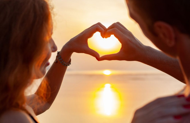 Вчені з’ясували, чи справді ми закохуємося в людей певного типажу — нове дослідження