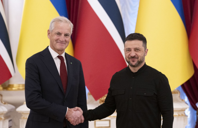 Зеленский ожидает от Европы миллиард долларов ежемесячно закупку оружия у США