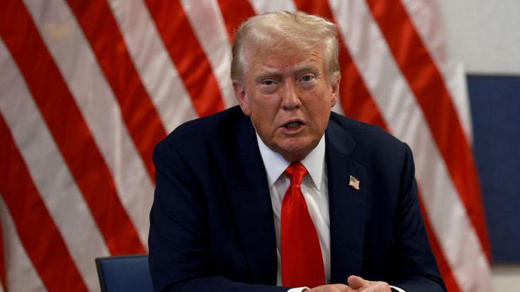 Дональд Трамп пригрозив позбавити ліцензії телеканали ABC та NBC за «упередженість»