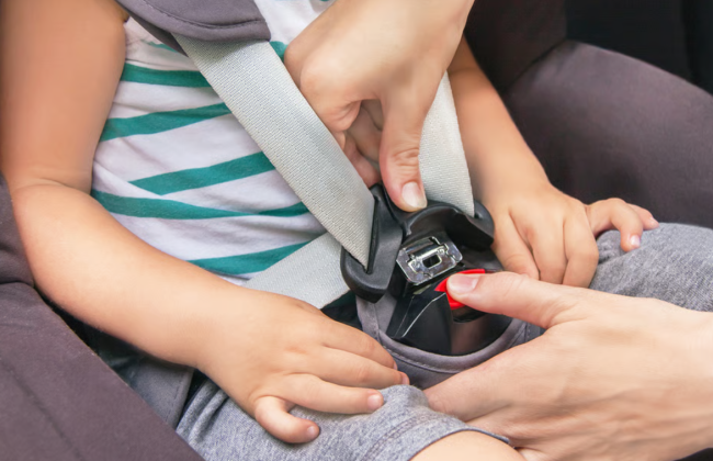 Суд в Шанхае: производитель автокресла не виноват в смерти ребенка, трагедия вызвала халатность родителей