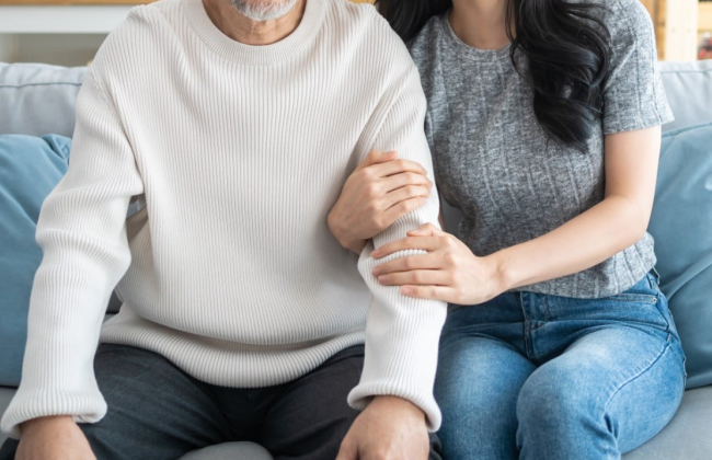 В Китае женщина сняла 153 тысячи долларов со счета мужа после его инсульта, оставив ему всего 6 долларов