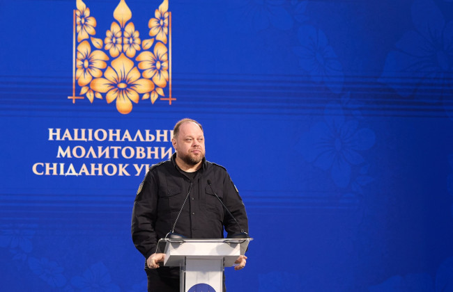 Ми маємо співвідносити це з тим, як це позначиться на обороні – Руслан Стефанчук щодо ініціатив дозволити виїзд за кордон молодим чоловікам