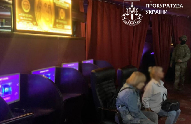 В Киеве ликвидировали сеть из 10 подпольных игорных заведений с ежедневной прибылью в полмиллиона гривен