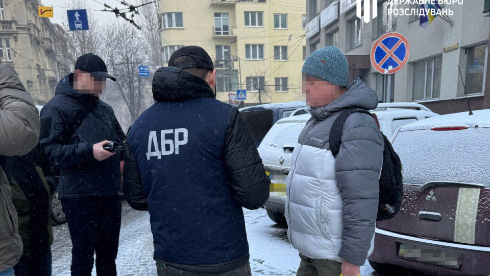У Львові судитимуть адвоката, який виманював гроші у родин загиблих та зниклих безвісти військових