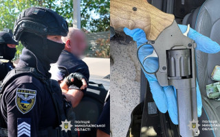 У Миколаєві затримали двох зловмисників, які вимагали у чоловіка 7 тисяч доларів неіснуючого боргу