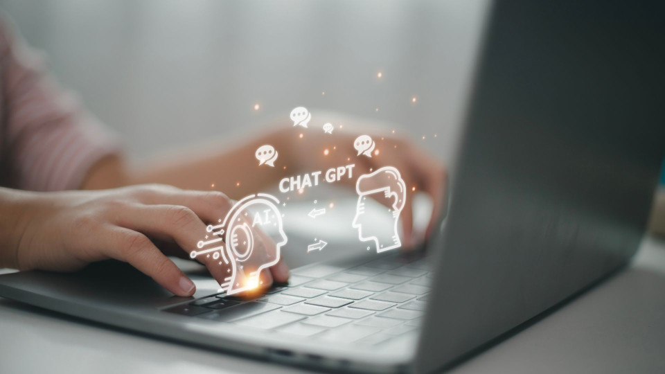 У США батьки подали до суду на OpenAI, заявши, що ChatGPT «підштовхнув» їхнього сина до самогубства
