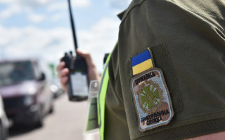Пограничная служба сообщила, что 28 августа начался пропуск мужчин до 23 лет за границу