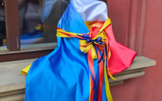 У Вроцлаві з’явився бронзовий український гном – фото