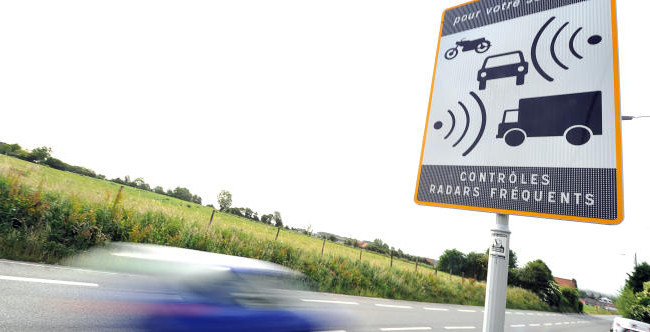 В Швейцарии мужчине выписали штраф более чем в $110 тысяч за превышение скорости