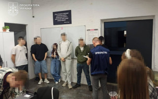 Обещали доходы от торговли на бирже: в Днепре разоблачили 11 мошеннических колл-центров