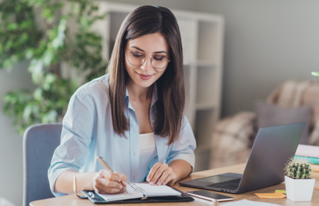 Можно ли работать по найму и оставаться предпринимателем — разъяснение