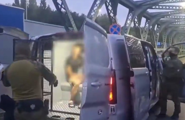 Польша депортировала украинца, который в у TikTok угрожал устроить поджоги после отмены помощи