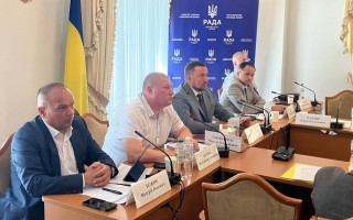 «Помічники суддів та секретарі судового засідання в умовах існуючих фінансових проблем можуть бути схильними до корупції» – Комітет ВРУ з питань правової політики
