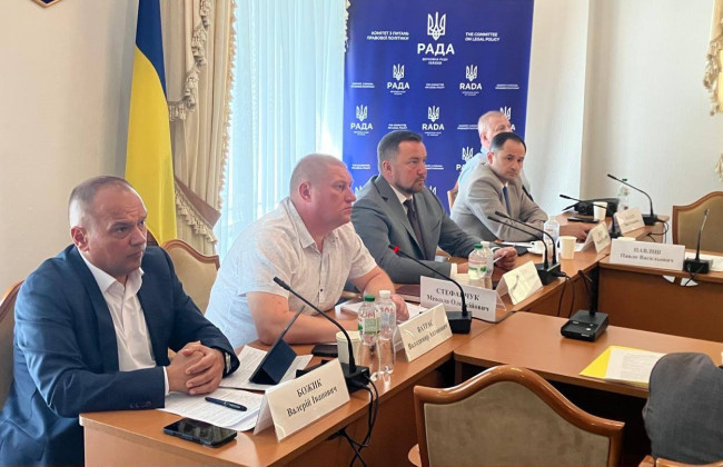 «Помощники судей и секретари судебного заседания в условиях существующих финансовых проблем могут быть подвержены коррупции» – Комитет ВР по вопросам правовой политики