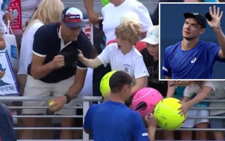 Тенісист US Open подарував кепку хлопчику, у якого її вихопили – відео моменту стало вірусним