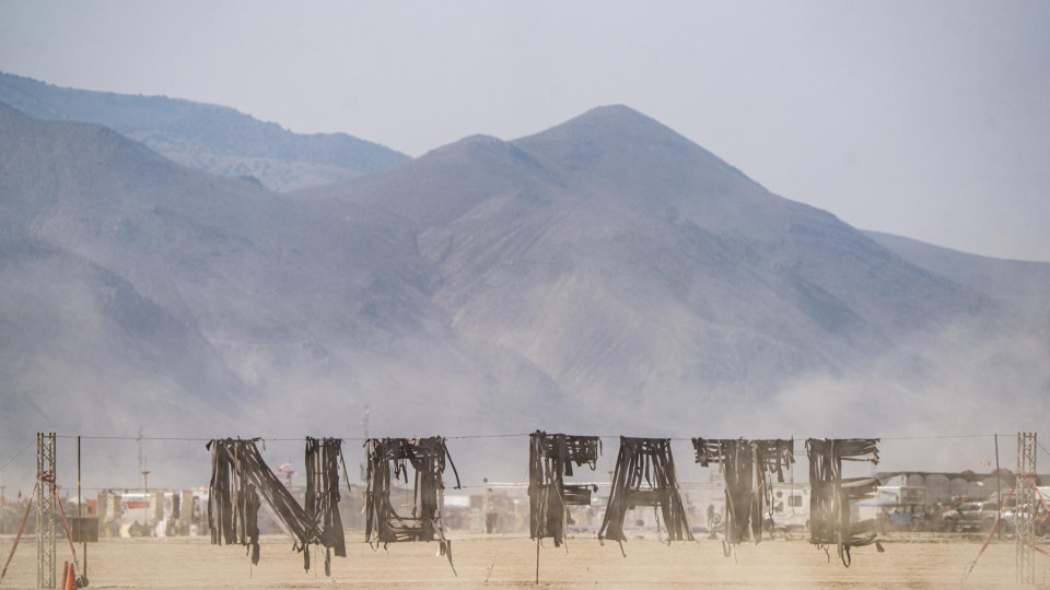 На Burning Man встановили нову українську інсталяцію із решток зруйнованої – як виглядає