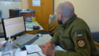 Чоловіків, які не стоять на обліку у ТЦК чи перебувають у розшуку, дозволять бронювати на критично важливих підприємствах — Рада схвалила законопроект