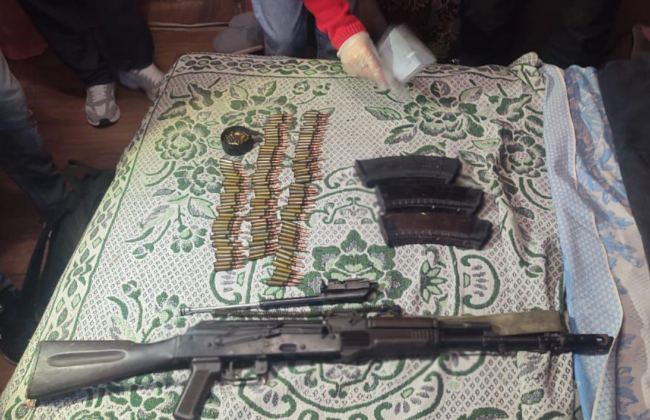 На Одещині чоловік сховав удома автомат, запал до гранати і набої — йому загрожує до 7 років ув’язнення