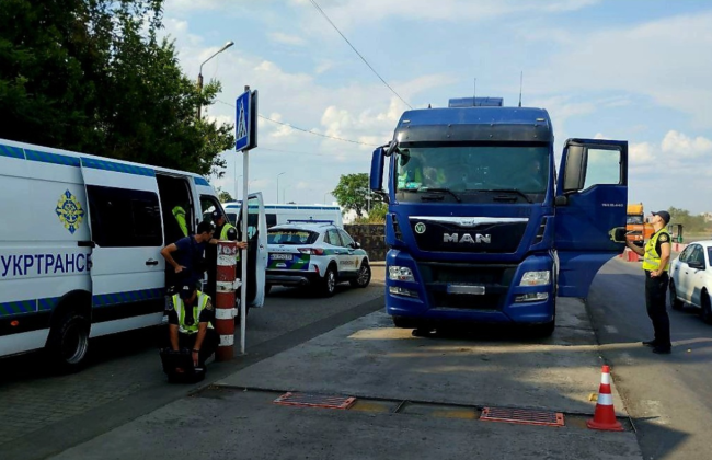 Кабмін вніс зміни до Порядку фіксації адмінправопорушень у сфері безпеки на автомобільному транспорті в автоматичному режимі