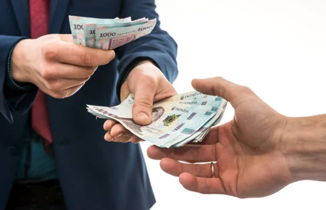 Налоговики объяснили, в какой форме должны возвращаться деньги покупателям за товар