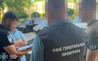 Судді Личаківського райсуду Львова Юрію Білоусу вручили підозру за фактами хабаря та недекларування майна на 7,5 млн грн